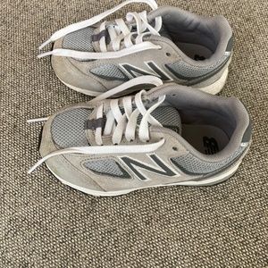 New Balance 888 toddler grey lace shoes Size 9.5 US